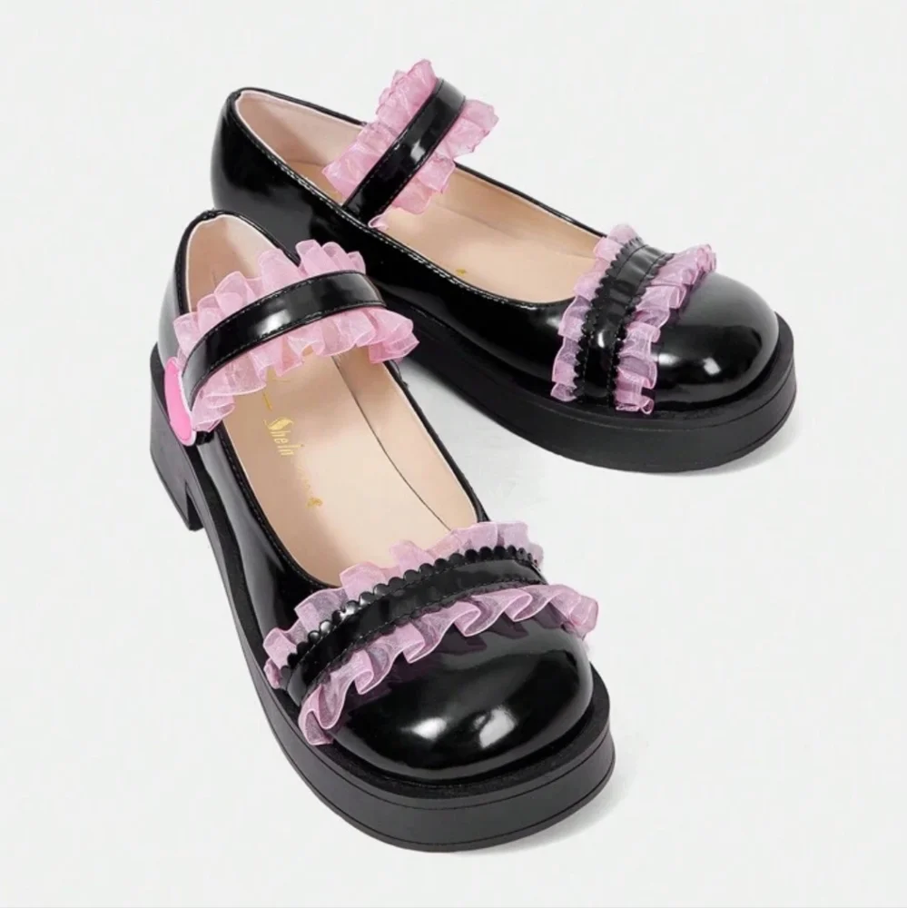 Black Mary Jane Shoes with Pink Ruffle